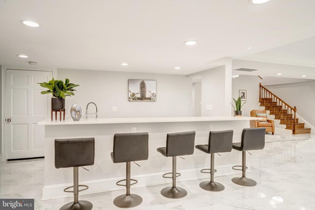 1111 TOWLSTON ROAD