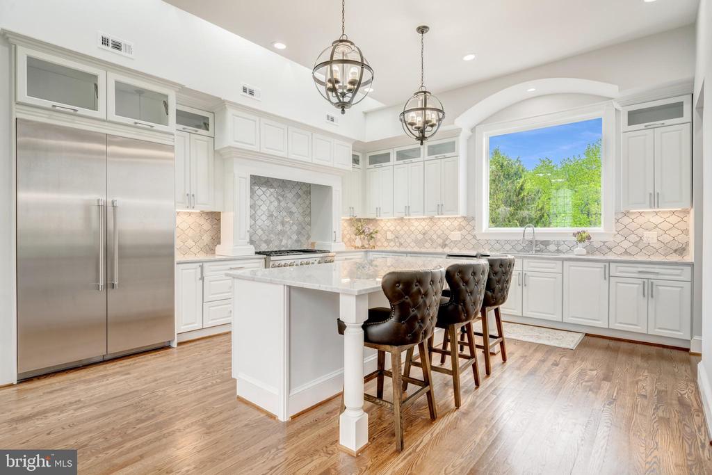 1111 TOWLSTON ROAD
