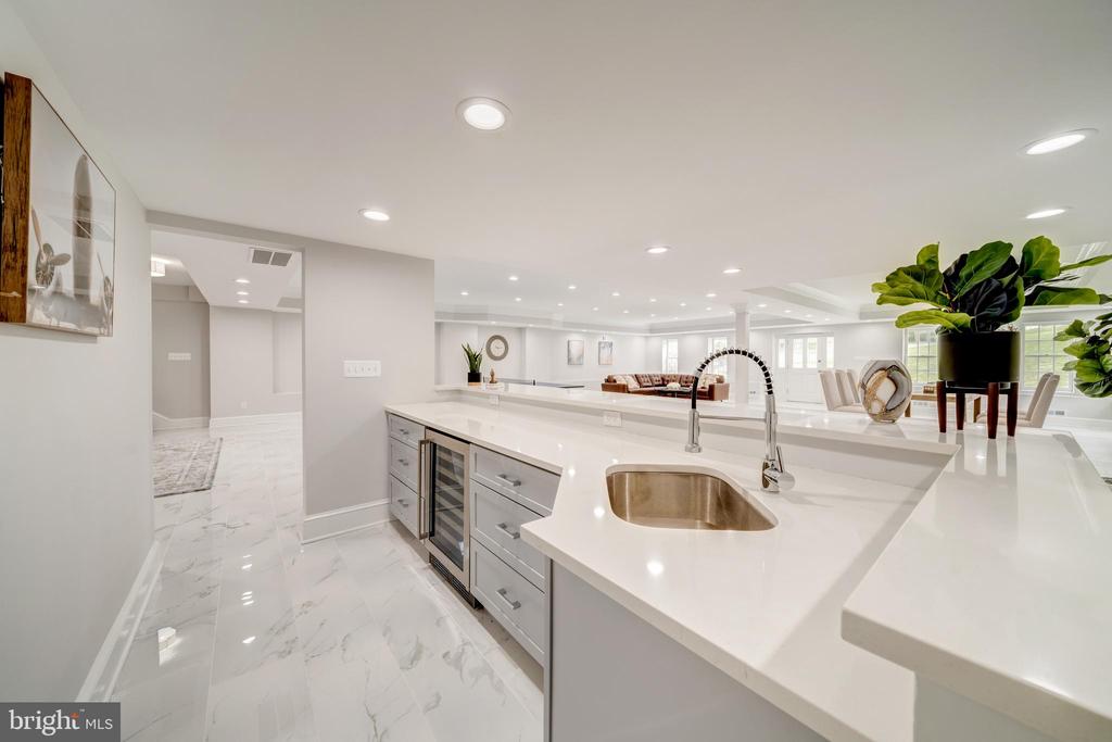 1111 TOWLSTON ROAD