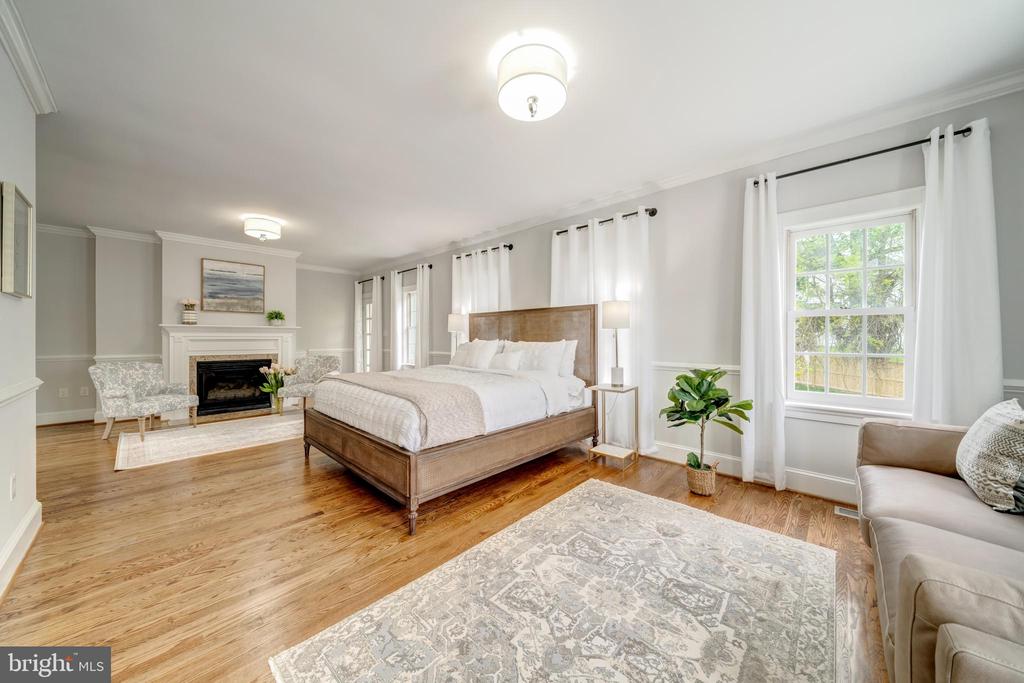 1111 TOWLSTON ROAD