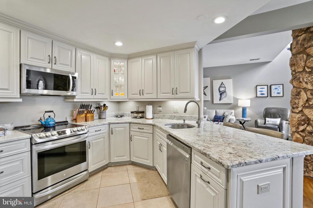 11218 HARBOR COURT