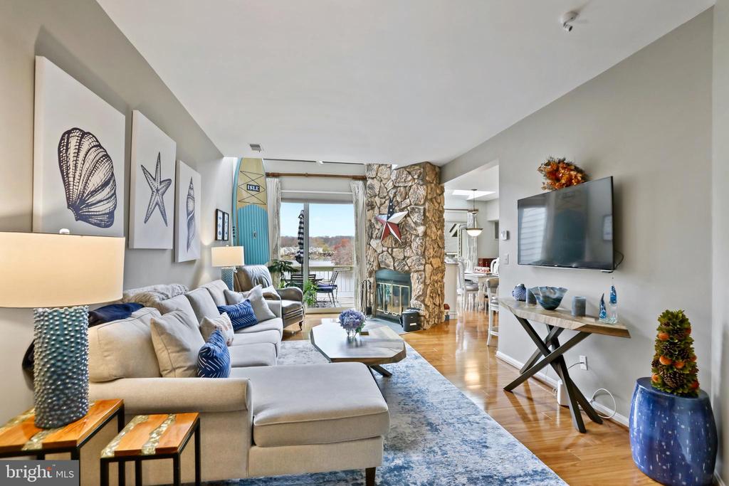 11218 HARBOR COURT