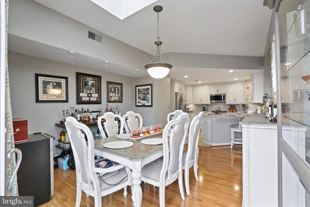 11218 HARBOR COURT