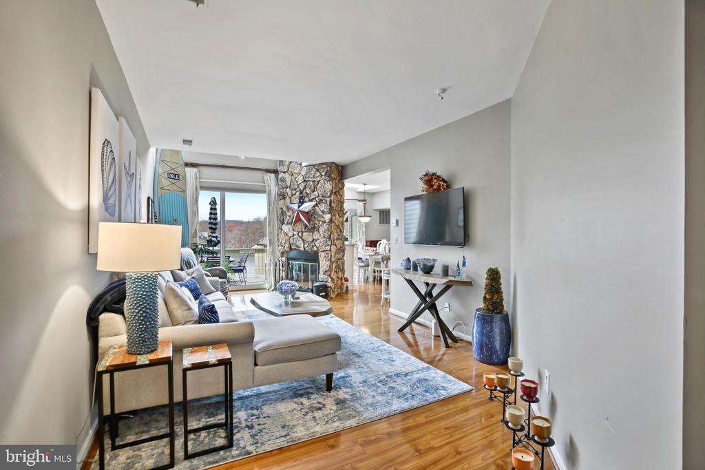 11218 HARBOR COURT