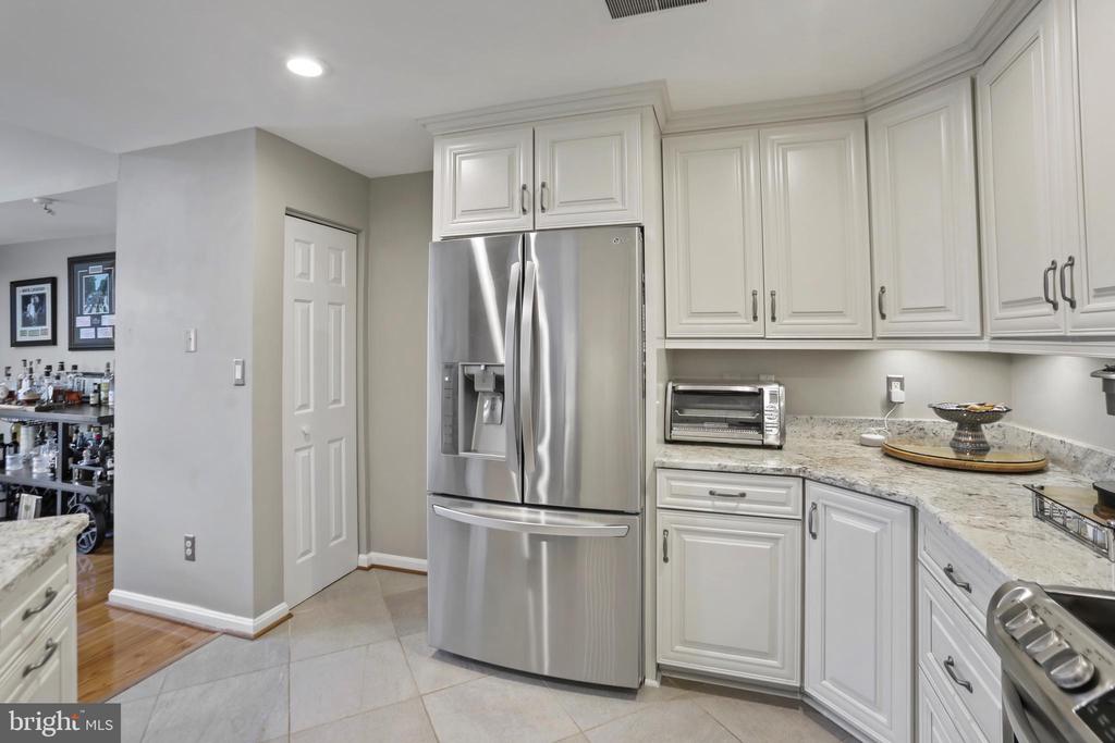 11218 HARBOR COURT