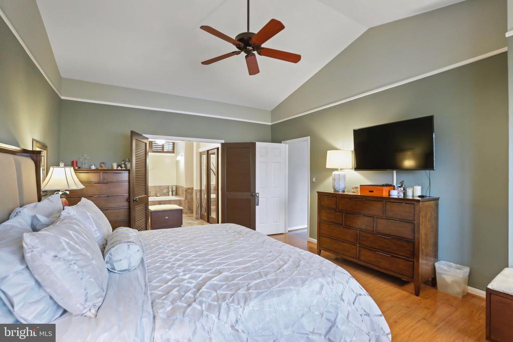 11218 HARBOR COURT