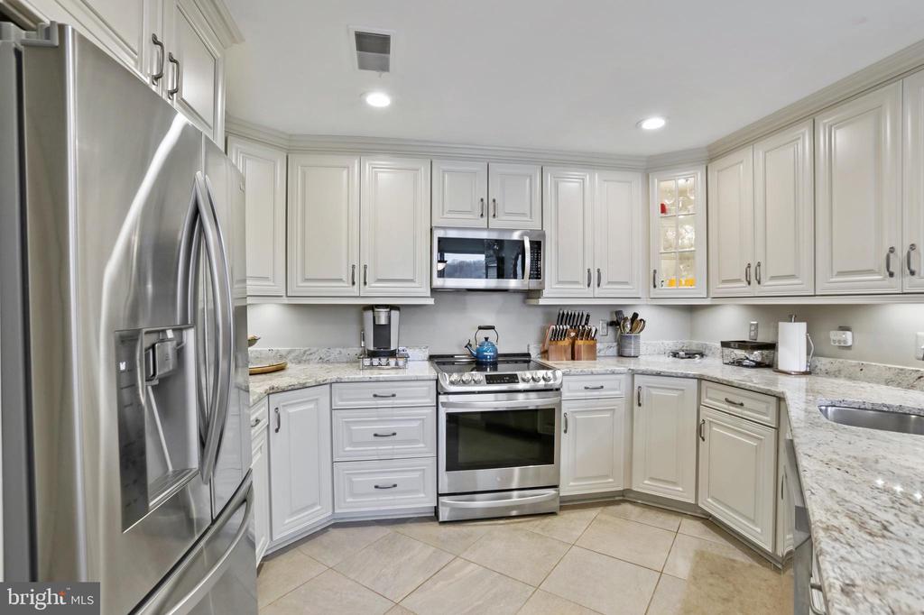 11218 HARBOR COURT