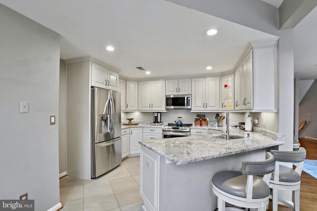 11218 HARBOR COURT