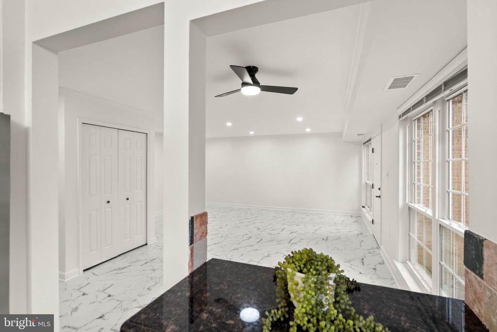 1949 KENNEDY DRIVE