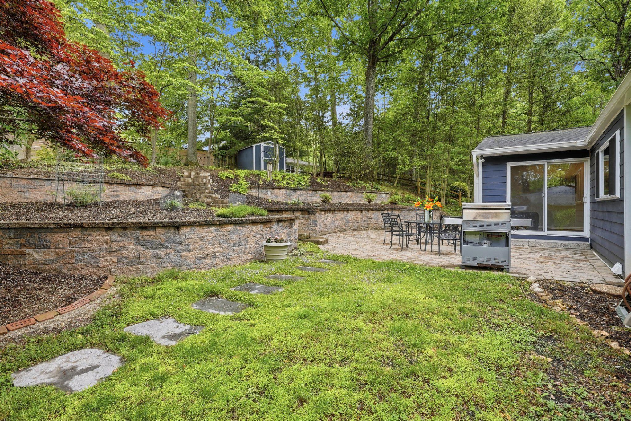 9523 ROCKPORT ROAD