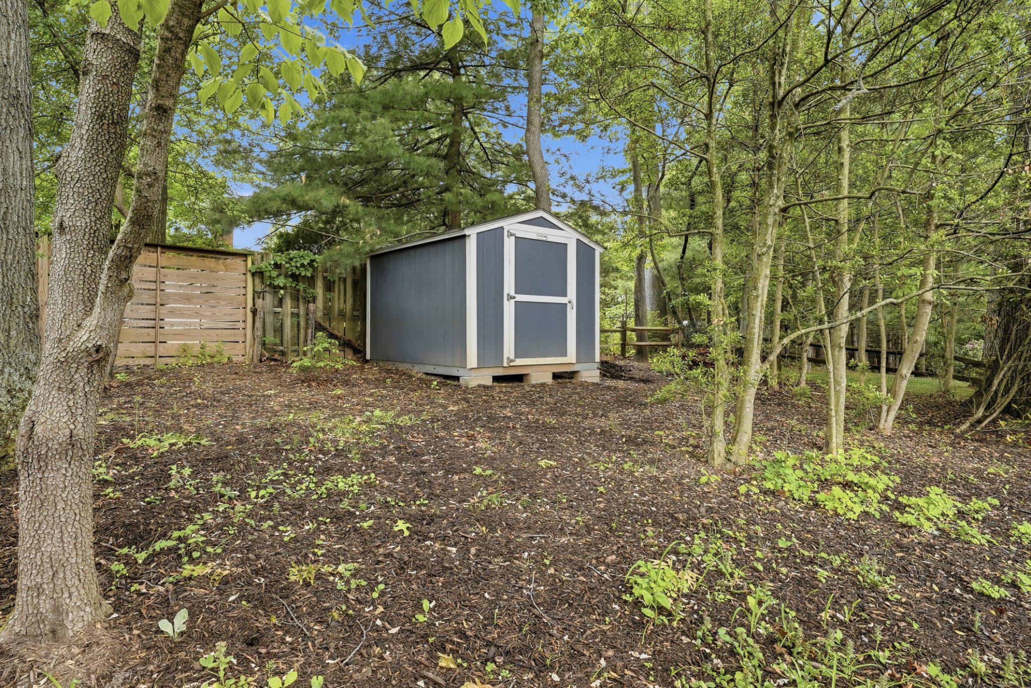 9523 ROCKPORT ROAD