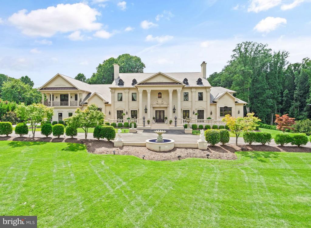 938 PEACOCK STATION ROAD