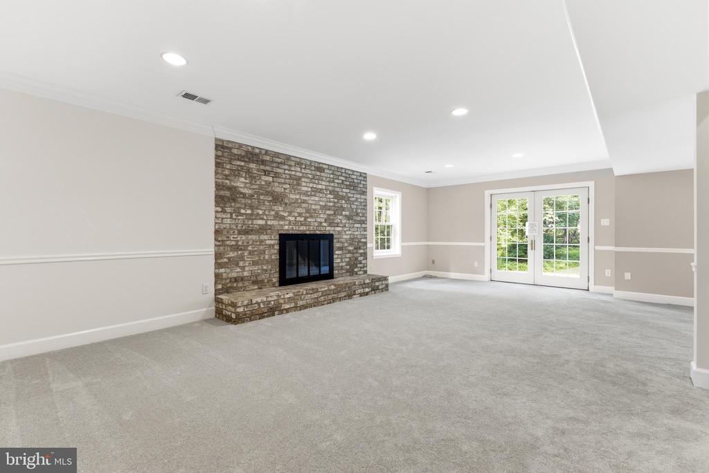 9200 RIPPLE BROOK ROAD