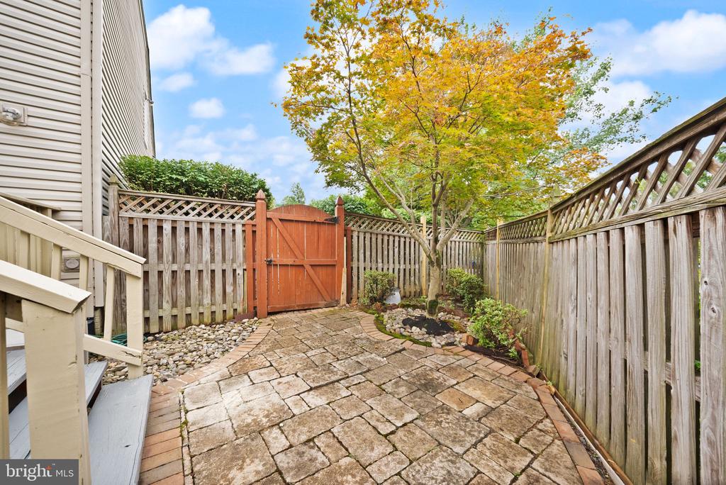 12754 ALDER WOODS DRIVE