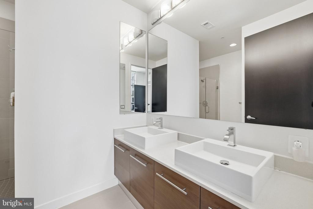 12025 NEW DOMINION PARKWAY Unit: 313