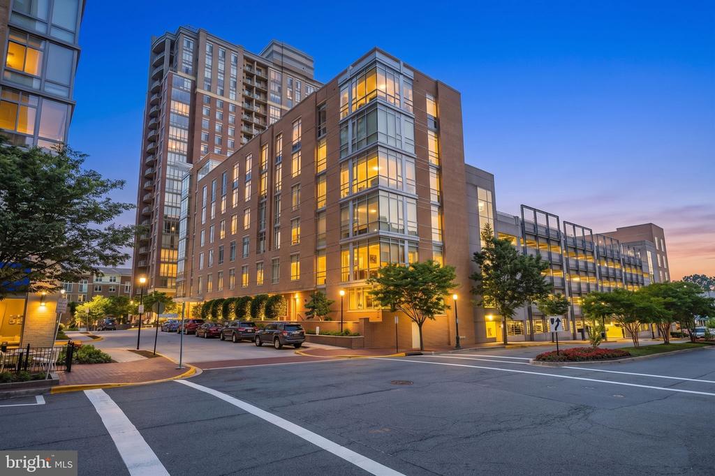 12025 NEW DOMINION PARKWAY Unit: 313