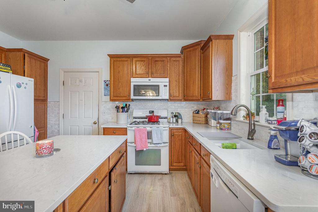 714 Veronica Ln