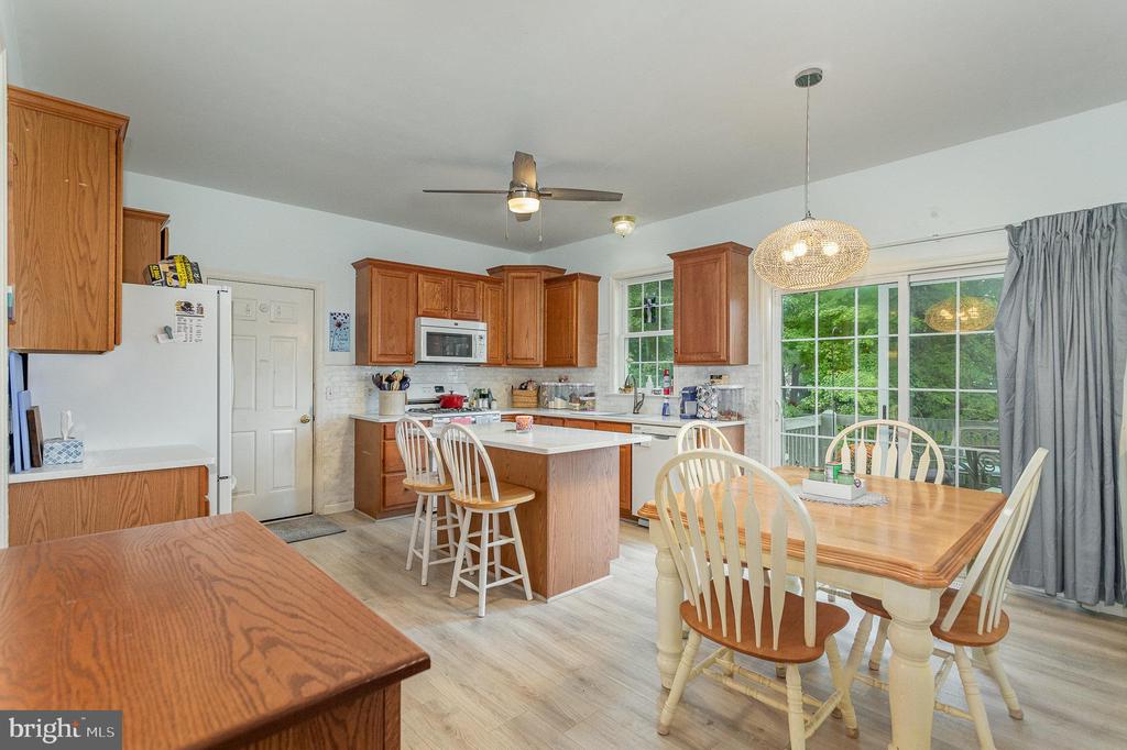 714 Veronica Ln