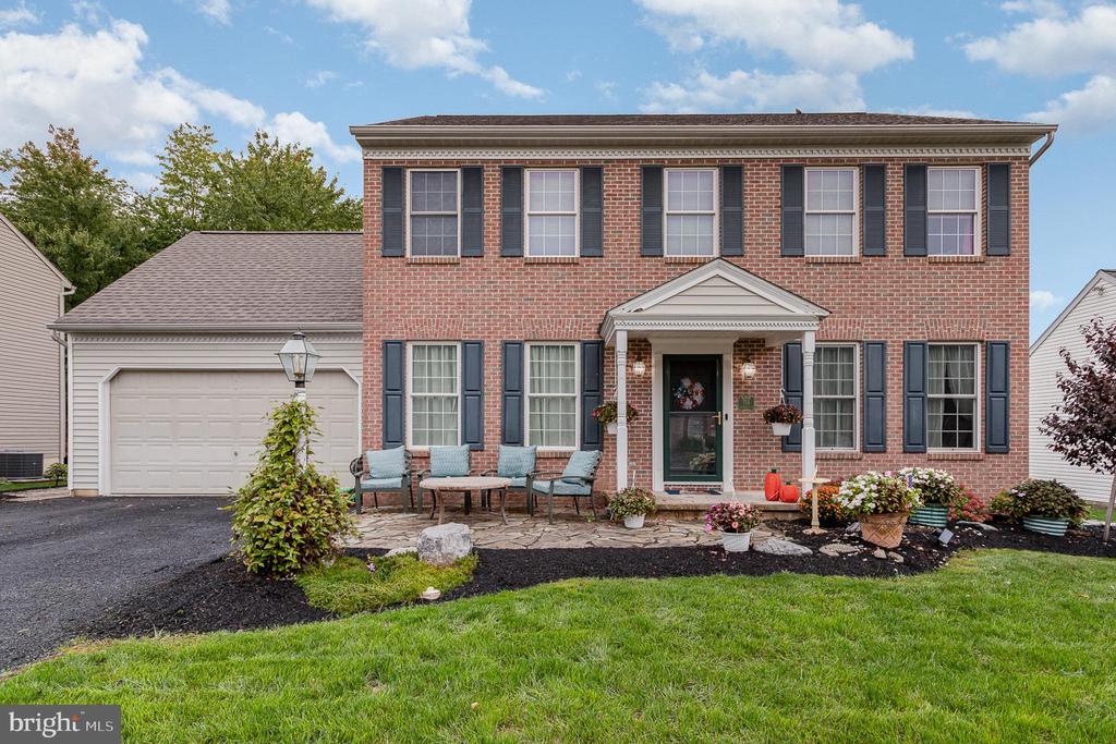 714 Veronica Ln