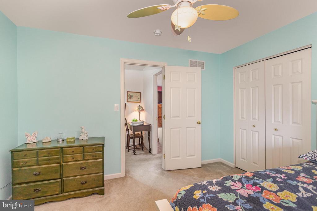 714 Veronica Ln