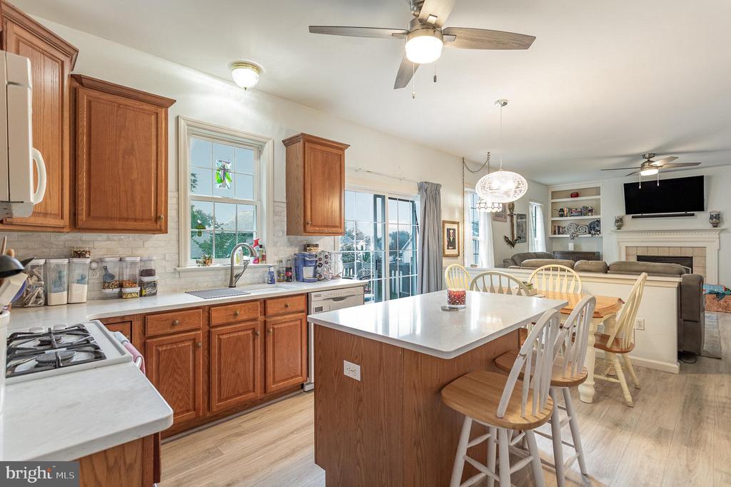 714 Veronica Ln