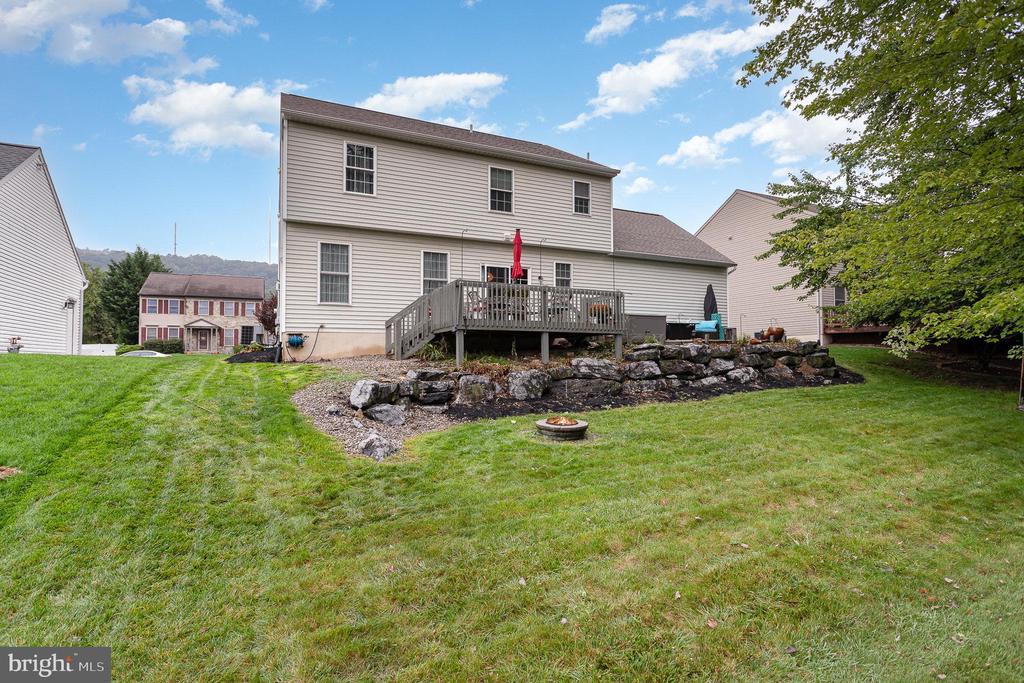 714 Veronica Ln