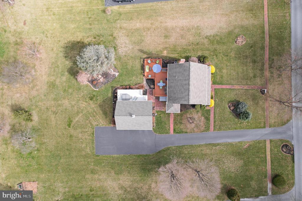 110 E Yellow Breeches Rd