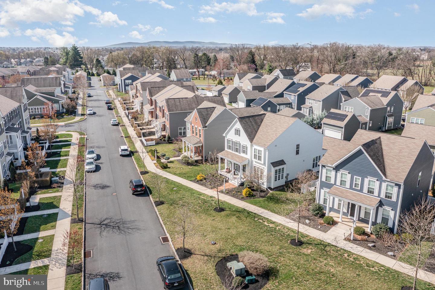 419 Old Farm Ln
