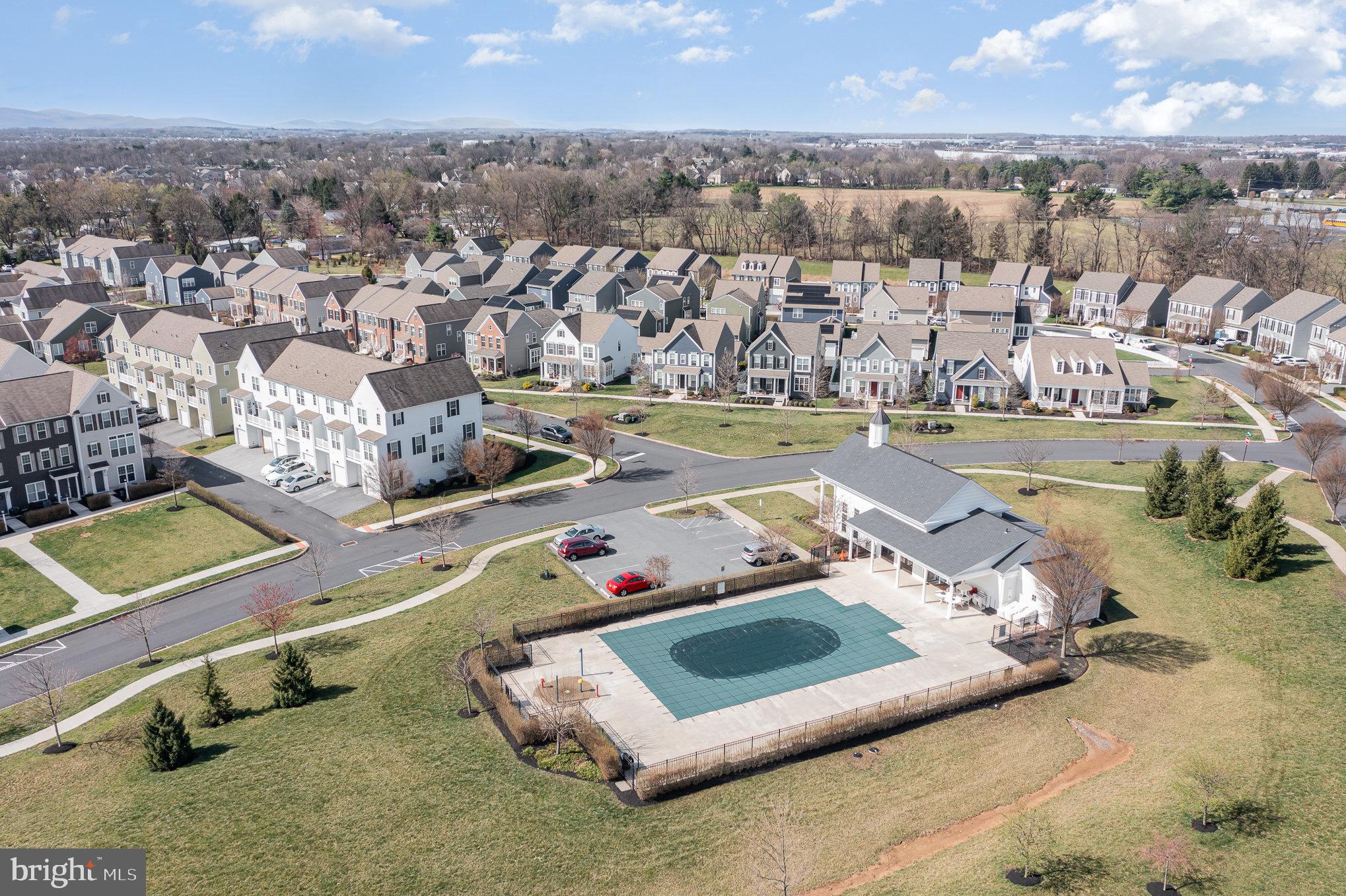 419 Old Farm Ln