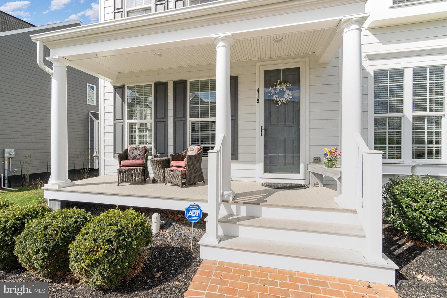 419 Old Farm Ln