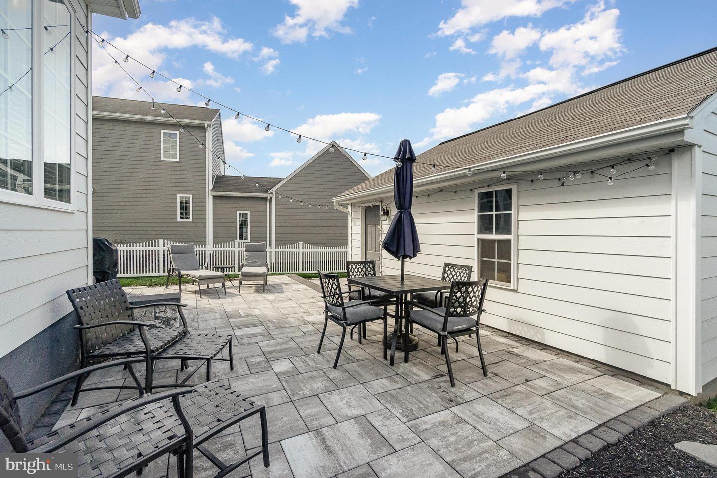 419 Old Farm Ln
