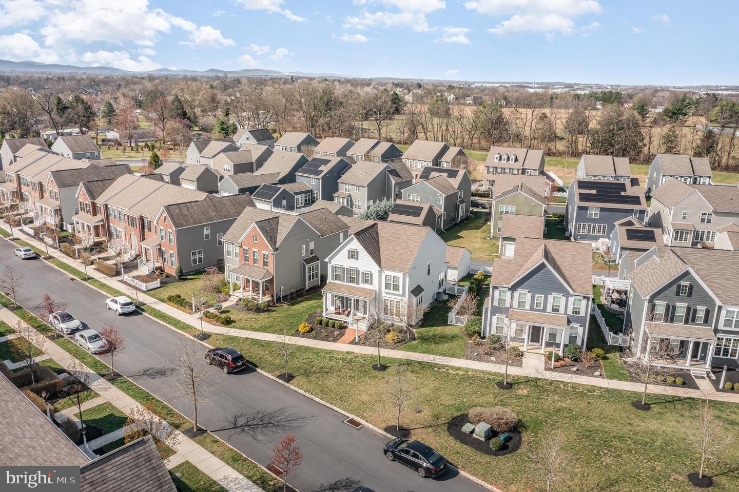 419 Old Farm Ln