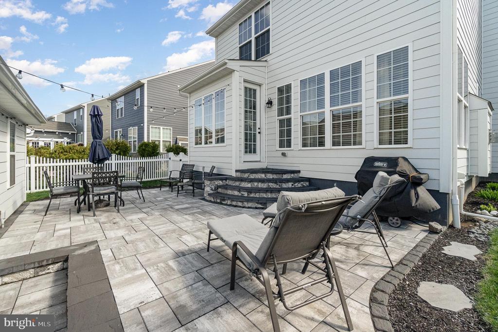 419 Old Farm Ln