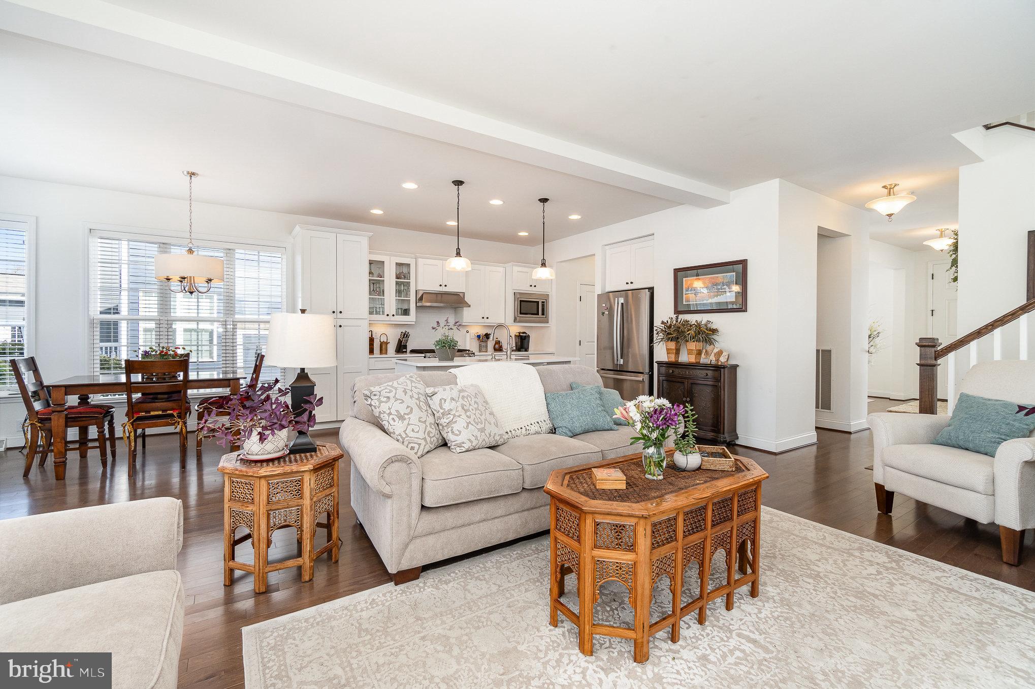 419 Old Farm Ln