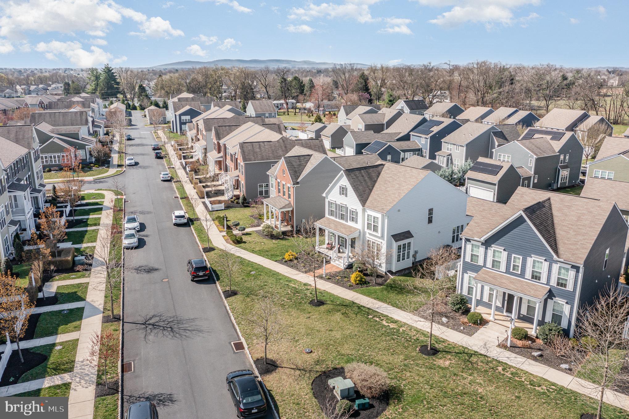 419 Old Farm Ln