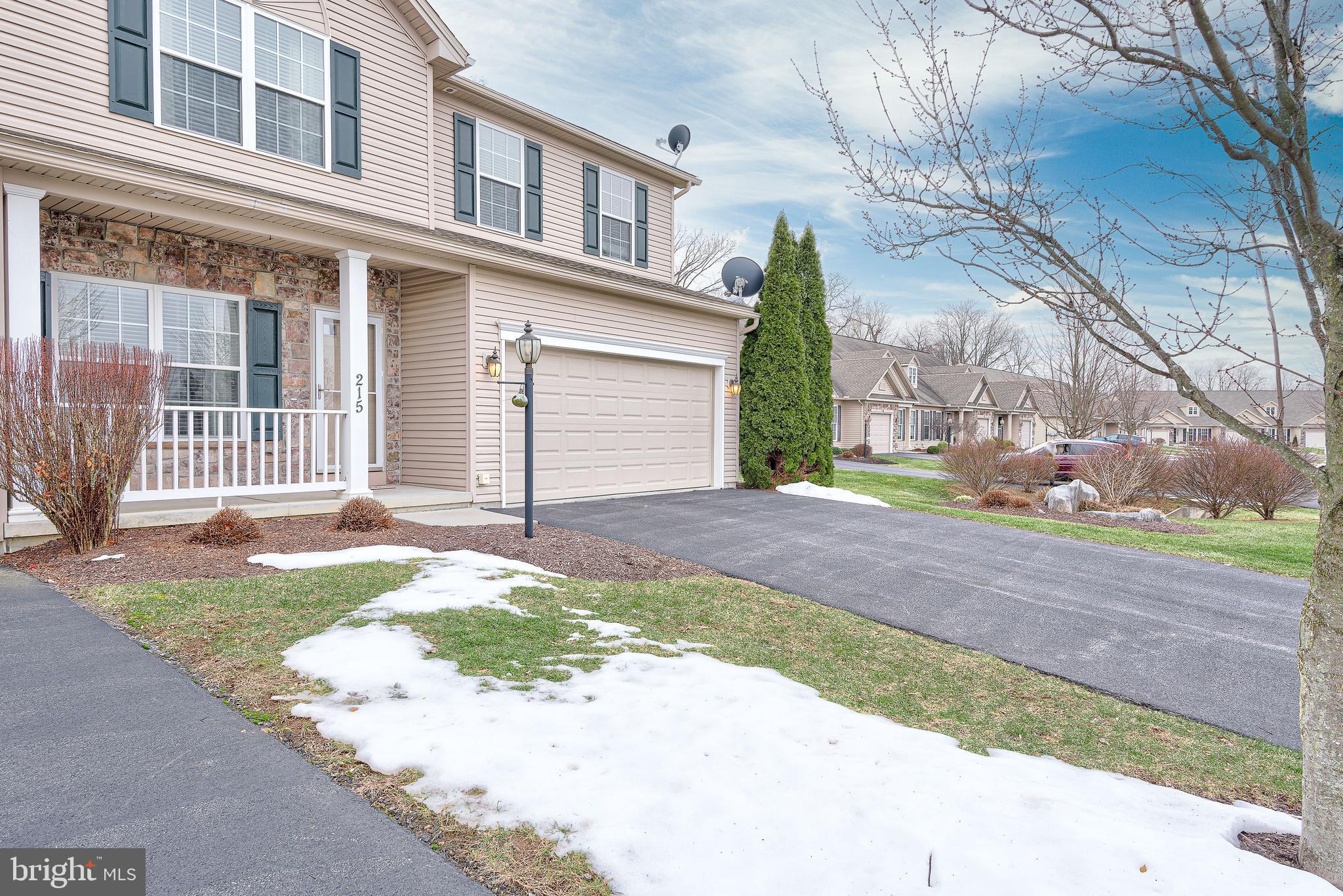 215 STONEHEDGE DR