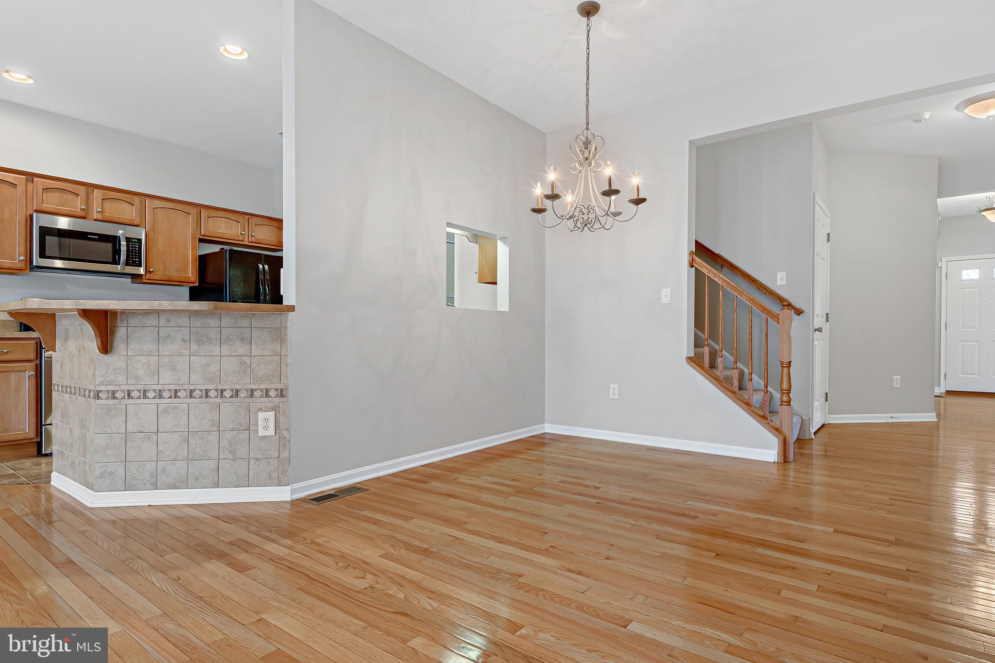 215 STONEHEDGE DR