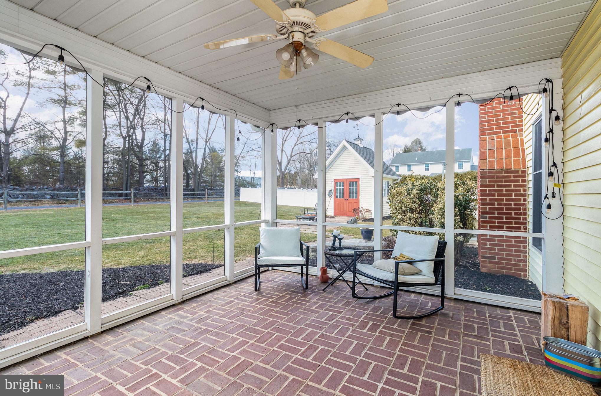 815 WELLINGTON DRIVE