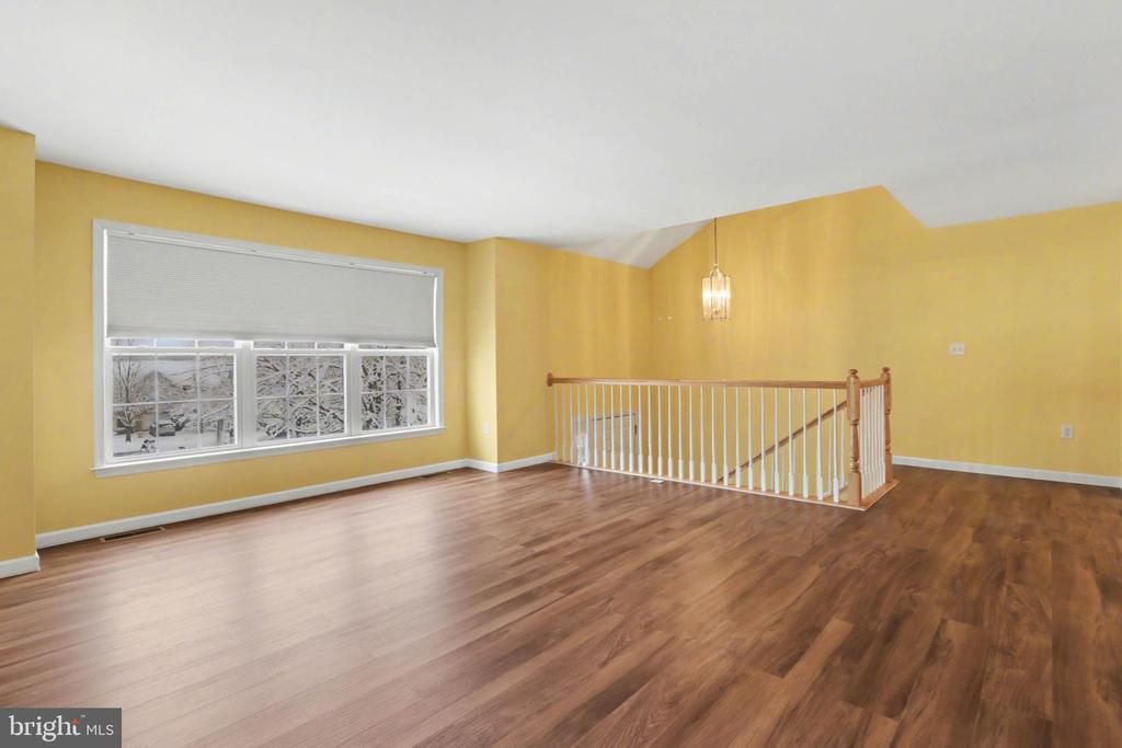 1167 CROSS CREEK DRIVE