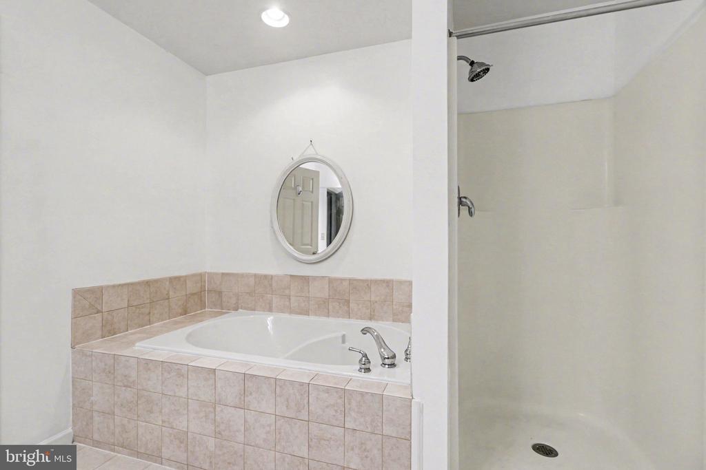 1167 CROSS CREEK DRIVE