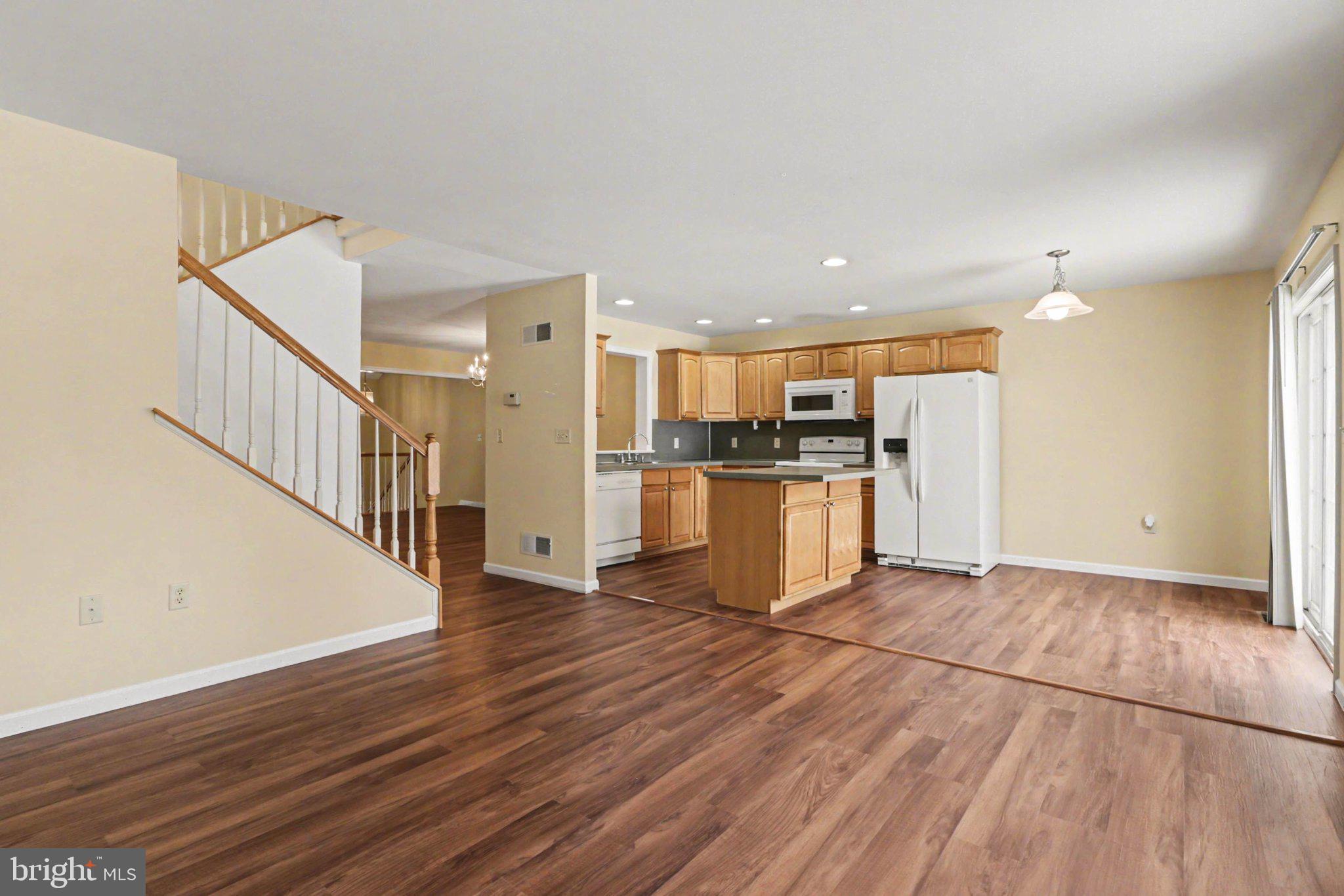 1167 CROSS CREEK DRIVE