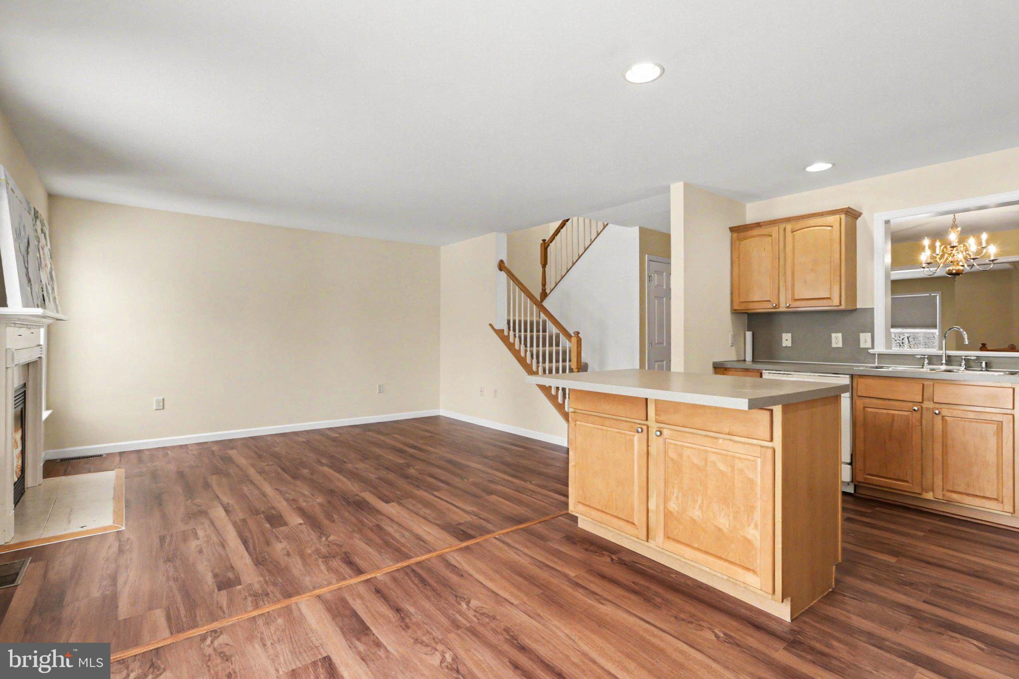 1167 CROSS CREEK DRIVE