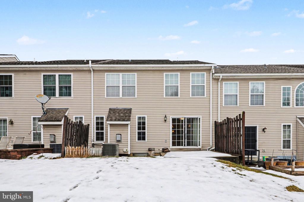 1167 CROSS CREEK DRIVE
