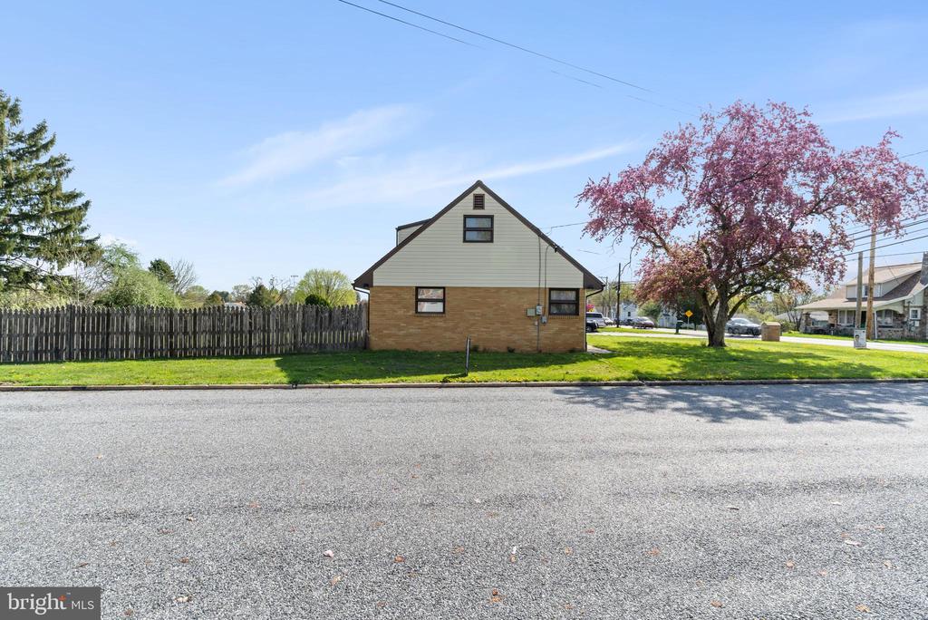 917 WERTZVILLE ROAD