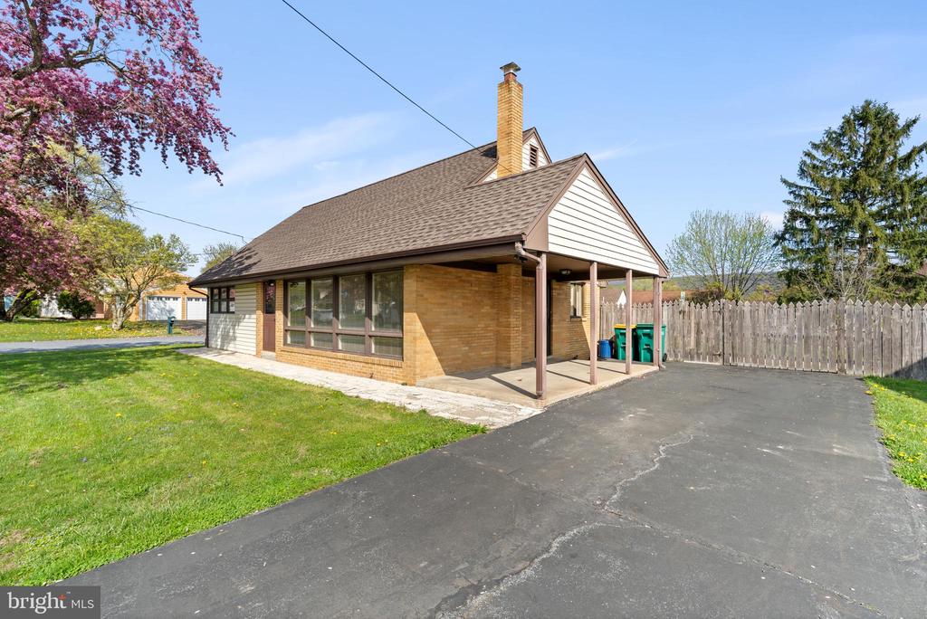 917 WERTZVILLE ROAD