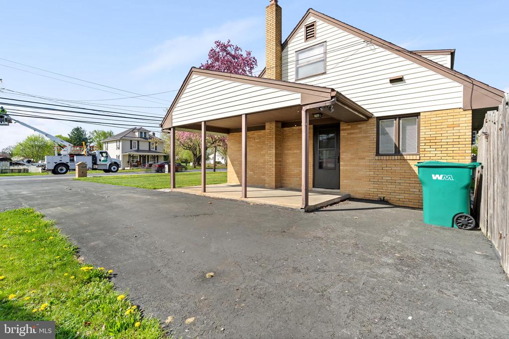 917 WERTZVILLE ROAD