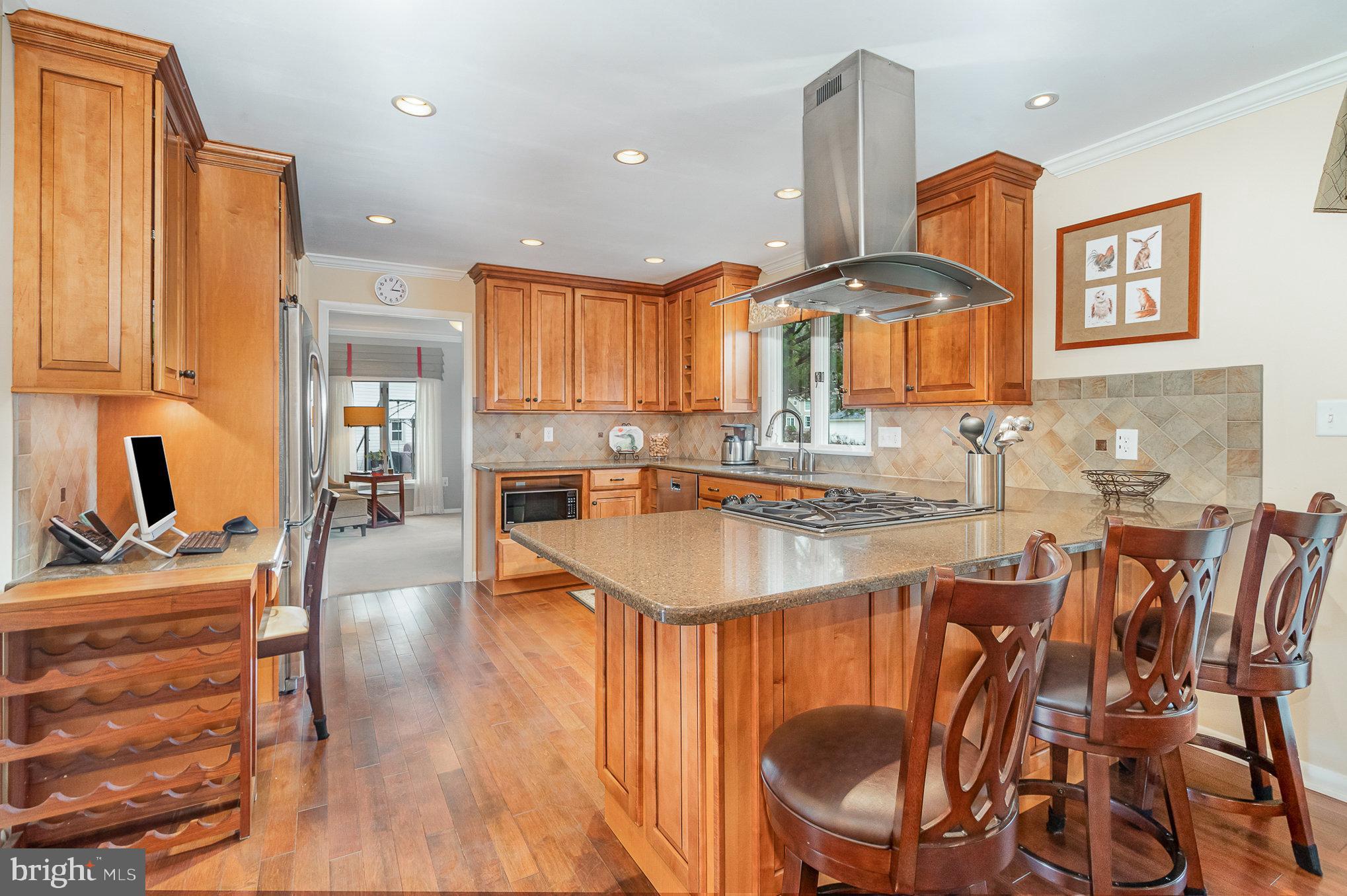 803 Plymouth Rd