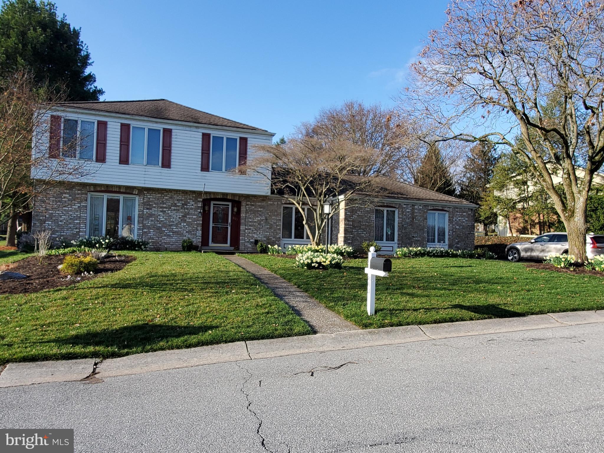 803 Plymouth Rd