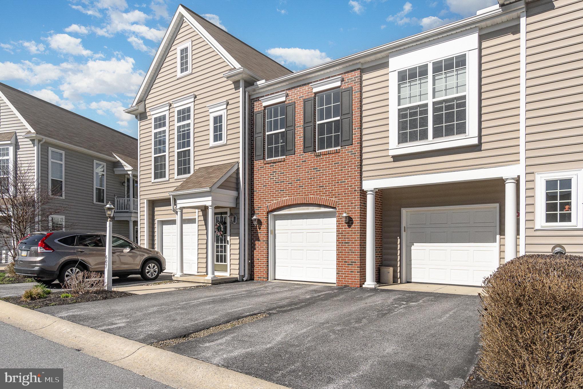 607 Darby Ct