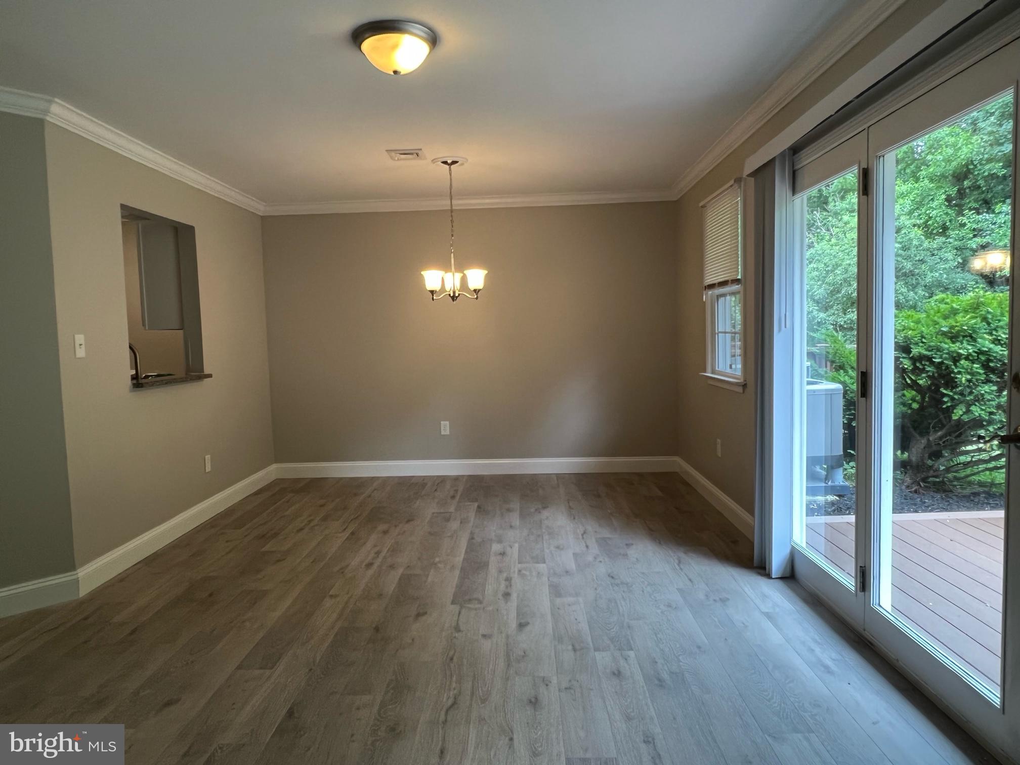 343 Jonathan Ct